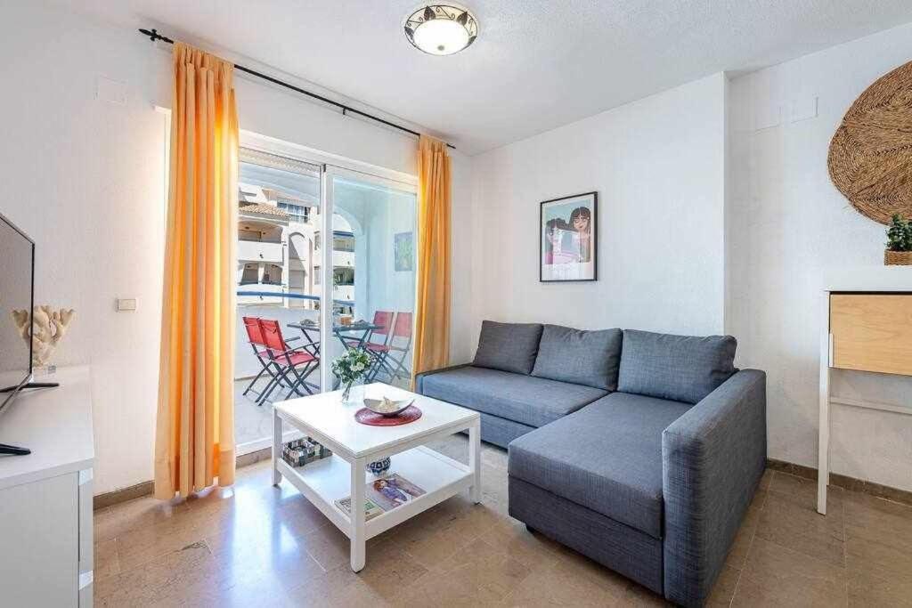 797 Holiday Rentals- Hermoso Apartamento Para 4 En Benalmadena Ngoại thất bức ảnh