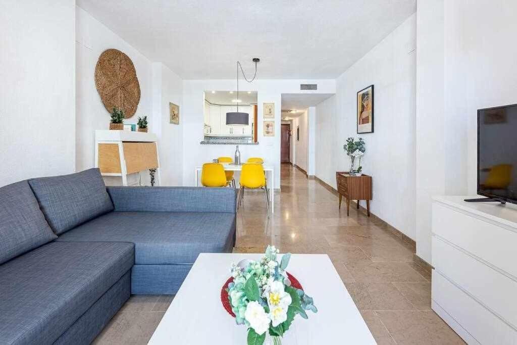 797 Holiday Rentals- Hermoso Apartamento Para 4 En Benalmadena Ngoại thất bức ảnh