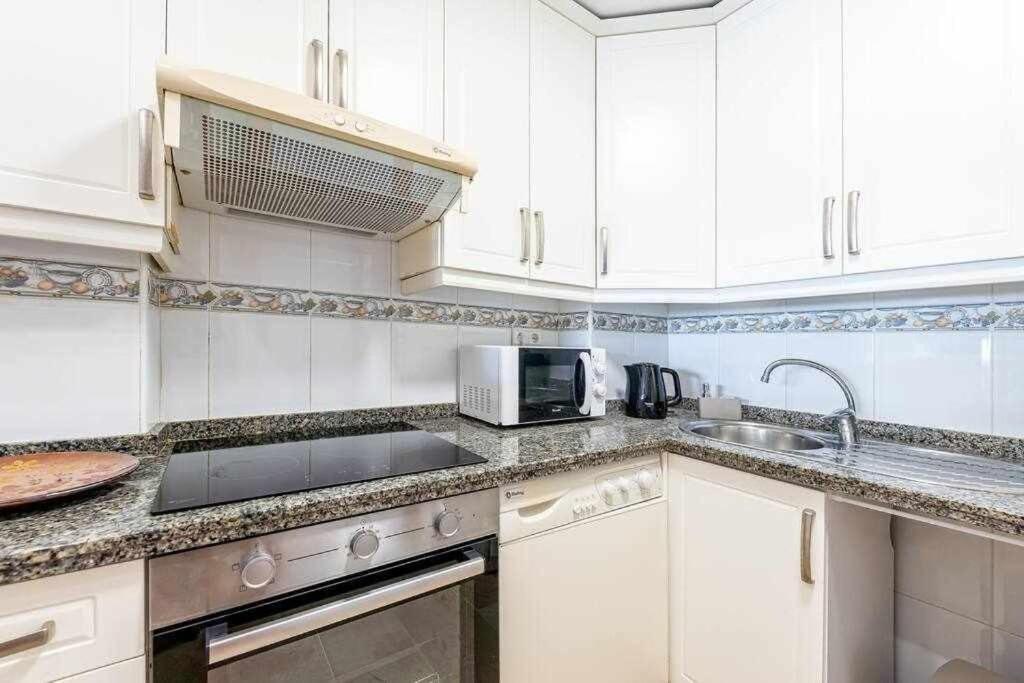 797 Holiday Rentals- Hermoso Apartamento Para 4 En Benalmadena Ngoại thất bức ảnh