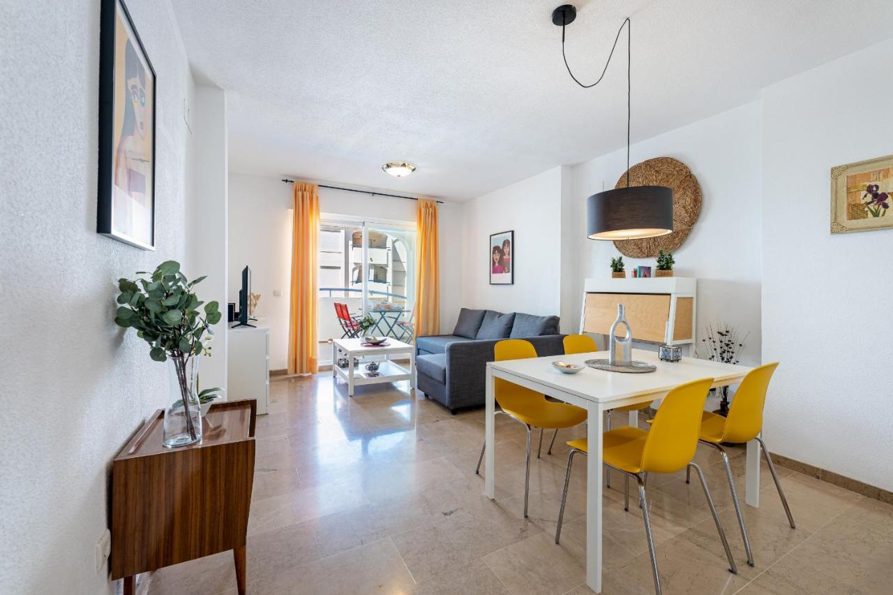 797 Holiday Rentals- Hermoso Apartamento Para 4 En Benalmadena Ngoại thất bức ảnh