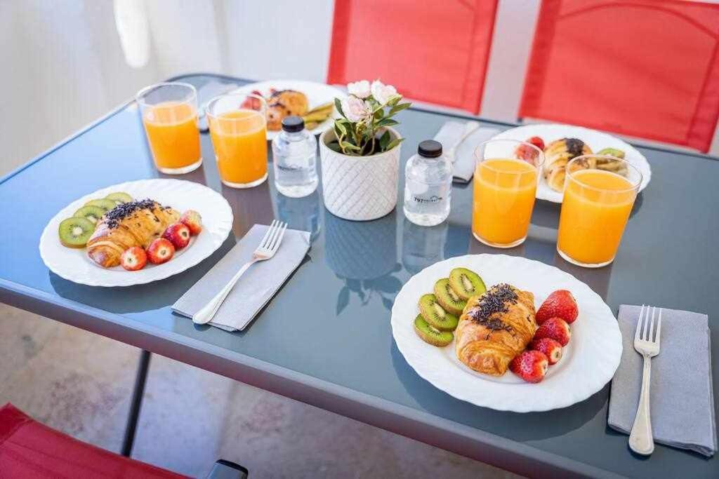 797 Holiday Rentals- Hermoso Apartamento Para 4 En Benalmadena Ngoại thất bức ảnh